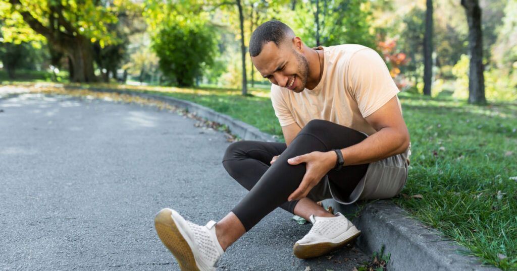 Runner injured his leg while jogging in the park